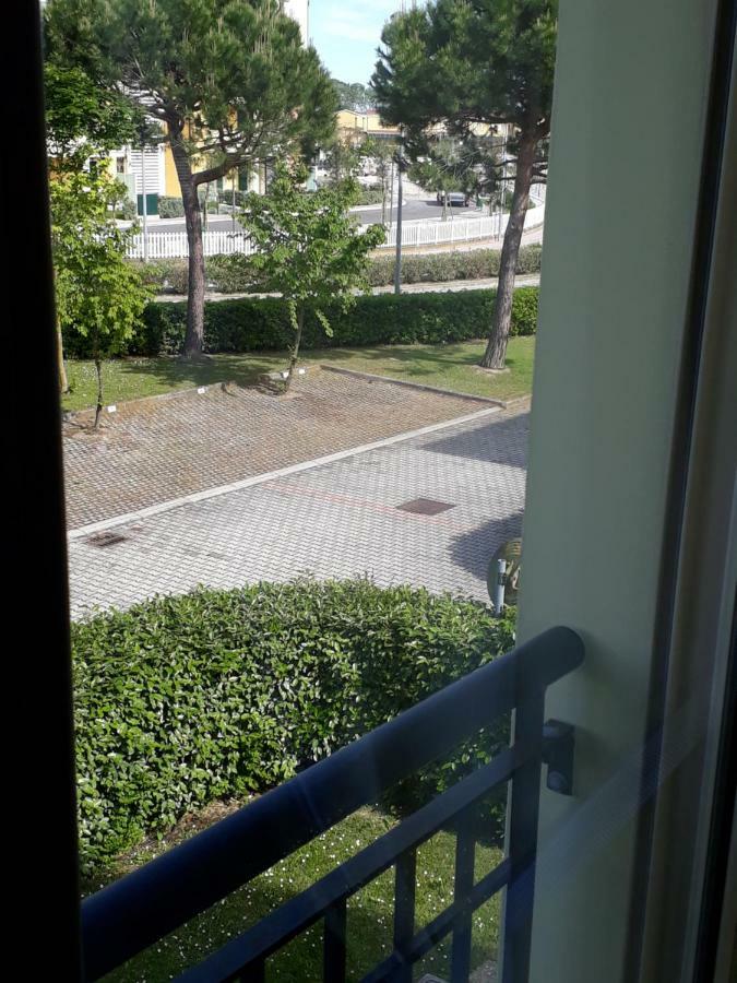 Appartamento Ai Tigli Caorle Exterior photo
