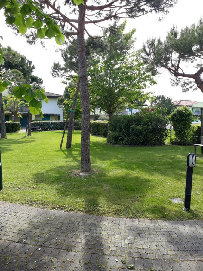 Appartamento Ai Tigli Caorle Exterior photo